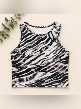 Balance Collection Cropped Workout Tank Black White Abstract Print Medium